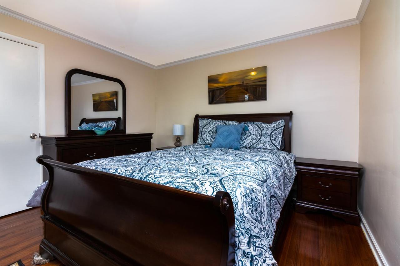 Holiday home Large 7br,4ba, Short Walk To